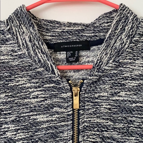 Light jacket - Picture 2 of 2